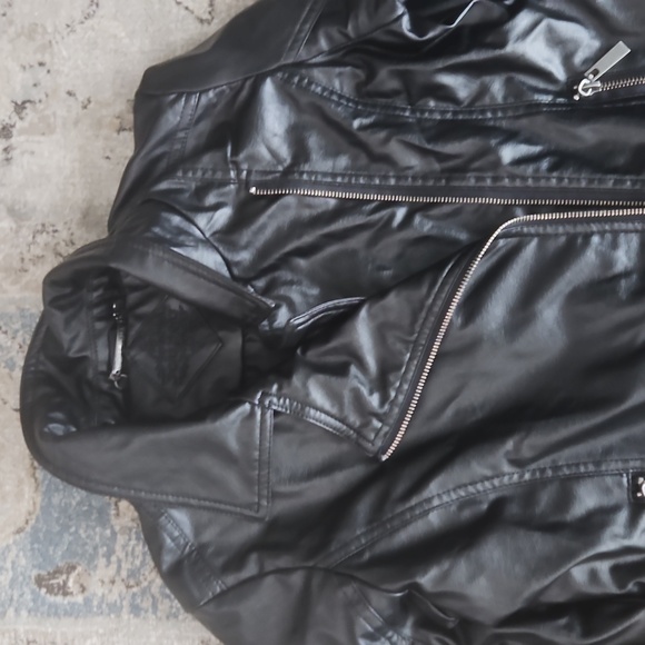 Joujou Women's Black Leather Jacket - Picture 3 of 8